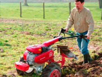 CURSO DE MANEJO Y MANTENIMIENTO DE LA MAQUINARIA AGRÍCOLA